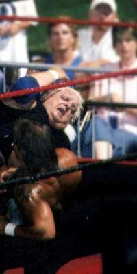 Dusty Rhodes, American professional wrestler (WWE, dies at age 69